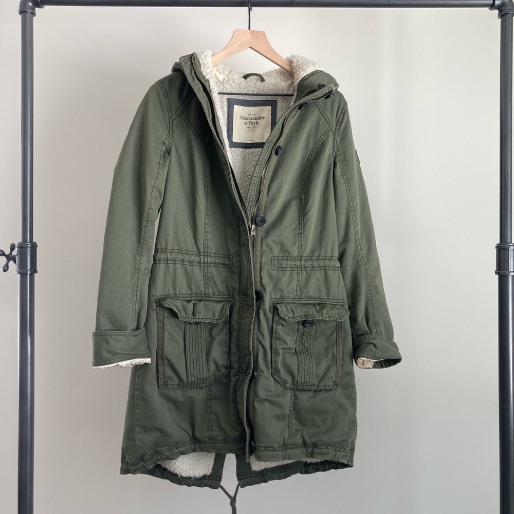 Abercrombie & Fitch Jacket - army green large sherpa lined